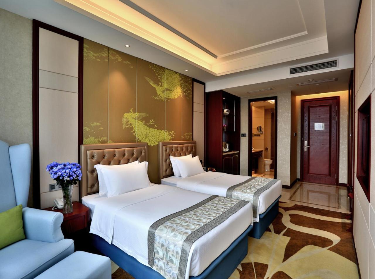 Yiwu Zhong Lian Kai Xin Hotel Exterior photo