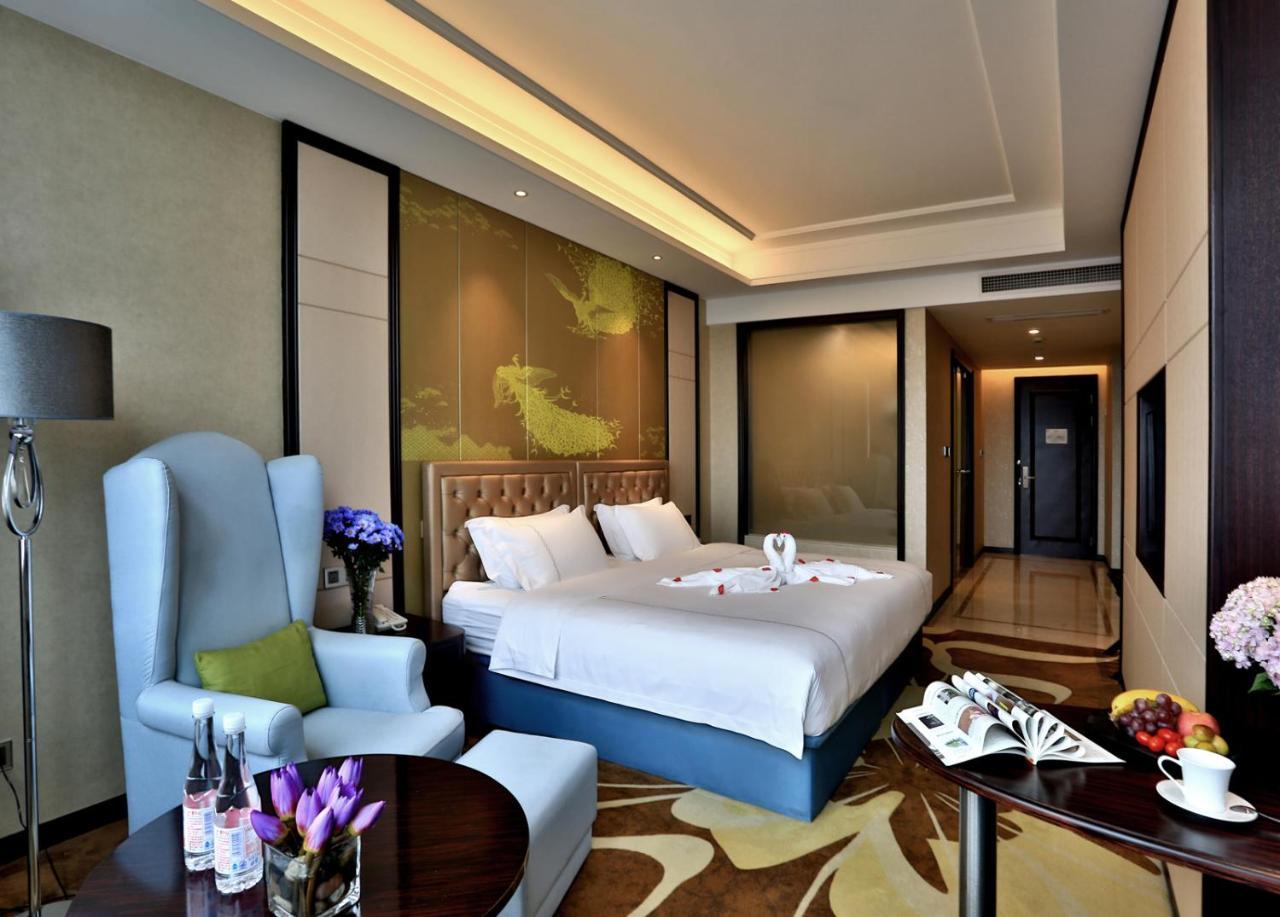 Yiwu Zhong Lian Kai Xin Hotel Exterior photo